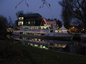 Schiffsweihnacht Haus Ruhrnatur 2014. Foto: Christa Schragmann